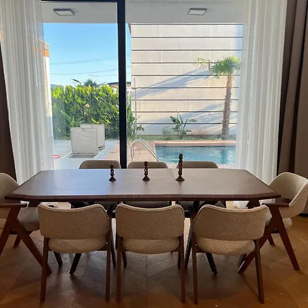 Royal Garden 7 * Dosemealti