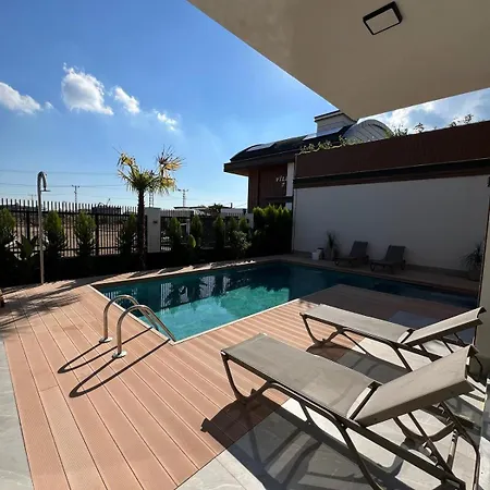 Royal Garden 7 * Dosemealti