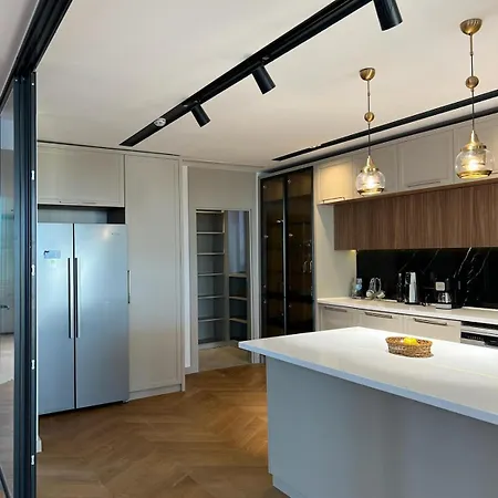 Villa Royal Garden 7