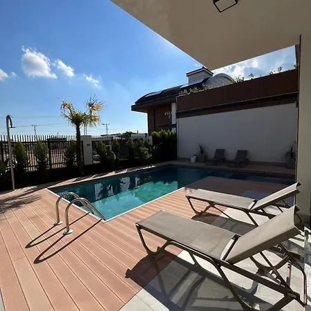 Royal Garden 7 Villa *