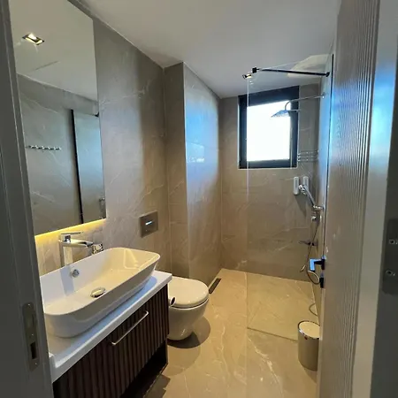 Villa Royal Garden 7