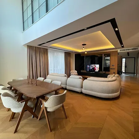 Royal Garden 7 Villa *