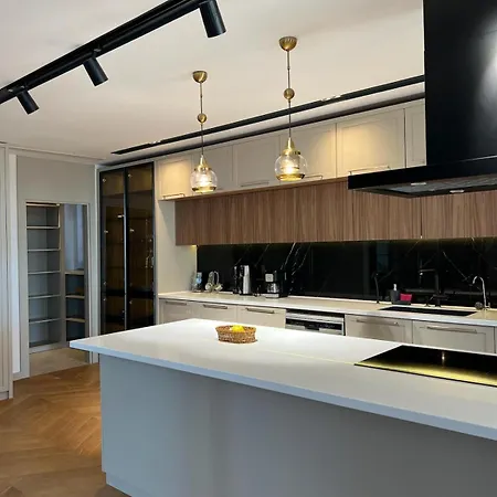 Royal Garden 7 Villa *