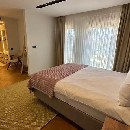 Royal Garden 7 * Dosemealti