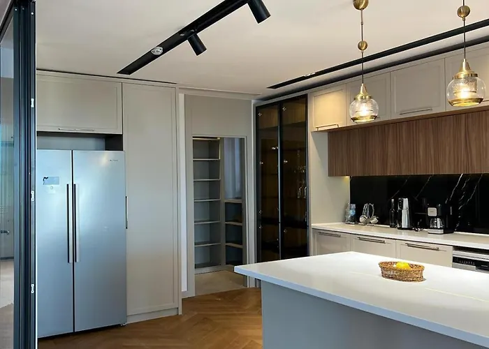 Villa Royal Garden 7