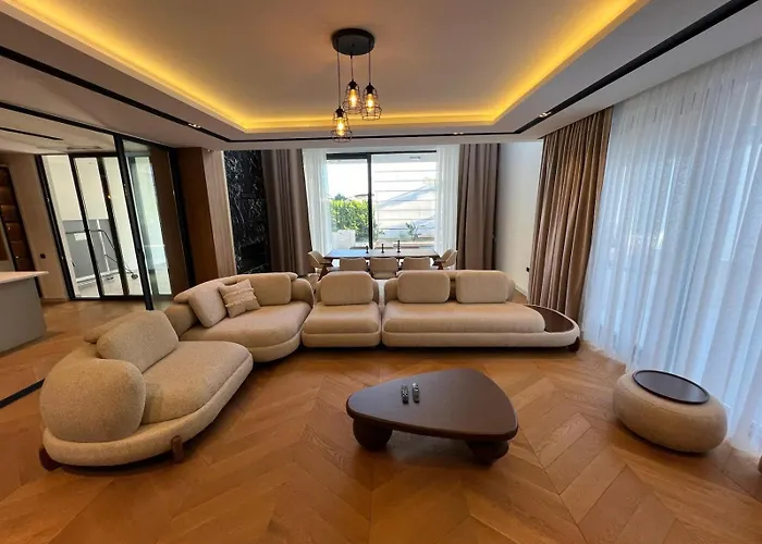 Royal Garden 7 Villa *