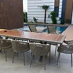 Royal Garden 7