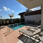 Royal Garden 7 Villa *